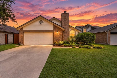 Homes For Sale - 1523 Ainsdale Drive<br/> Houston, TX 77077