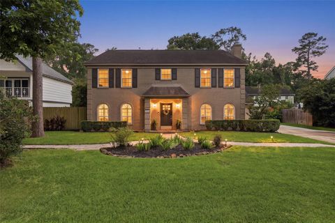 Photo of 2234 Willow Point Drive, Houston, TX 77339 (MLS # 84208572)