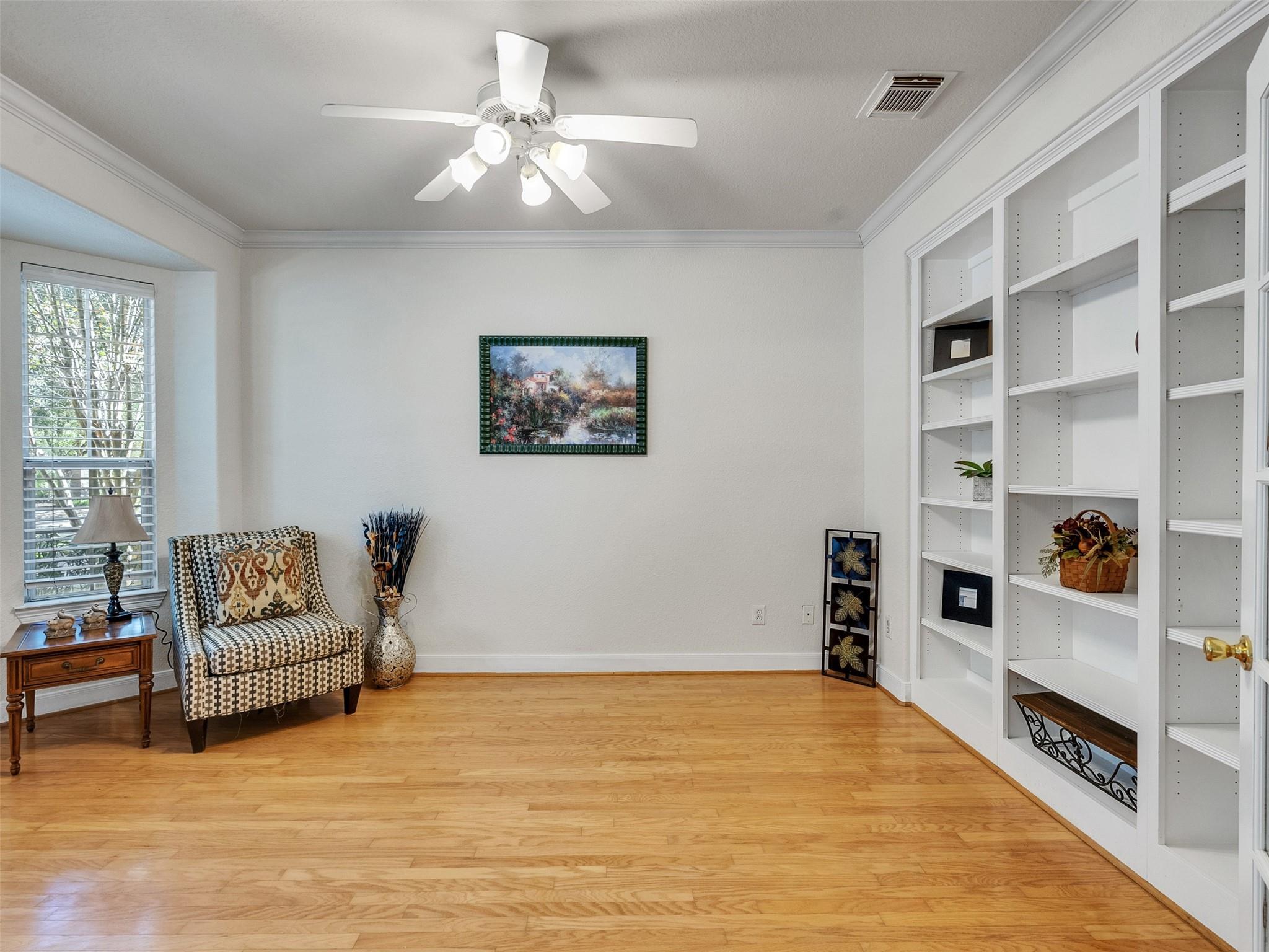 4810 N Pine Brook Way