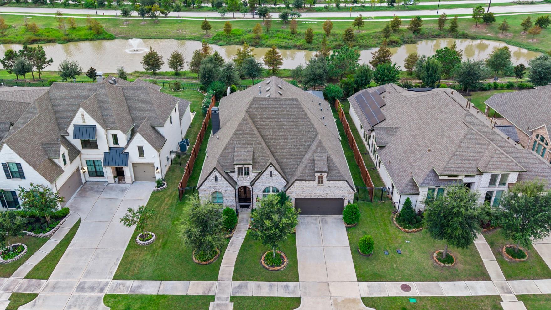 2214 Almond Creek Lane