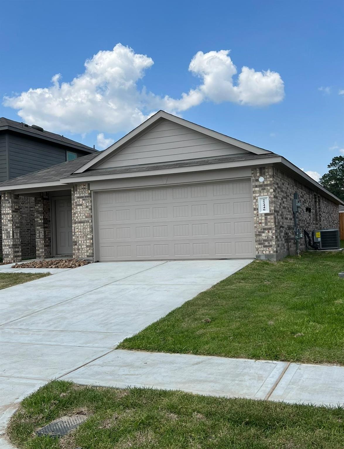 22446 N Gilded Peak Ln