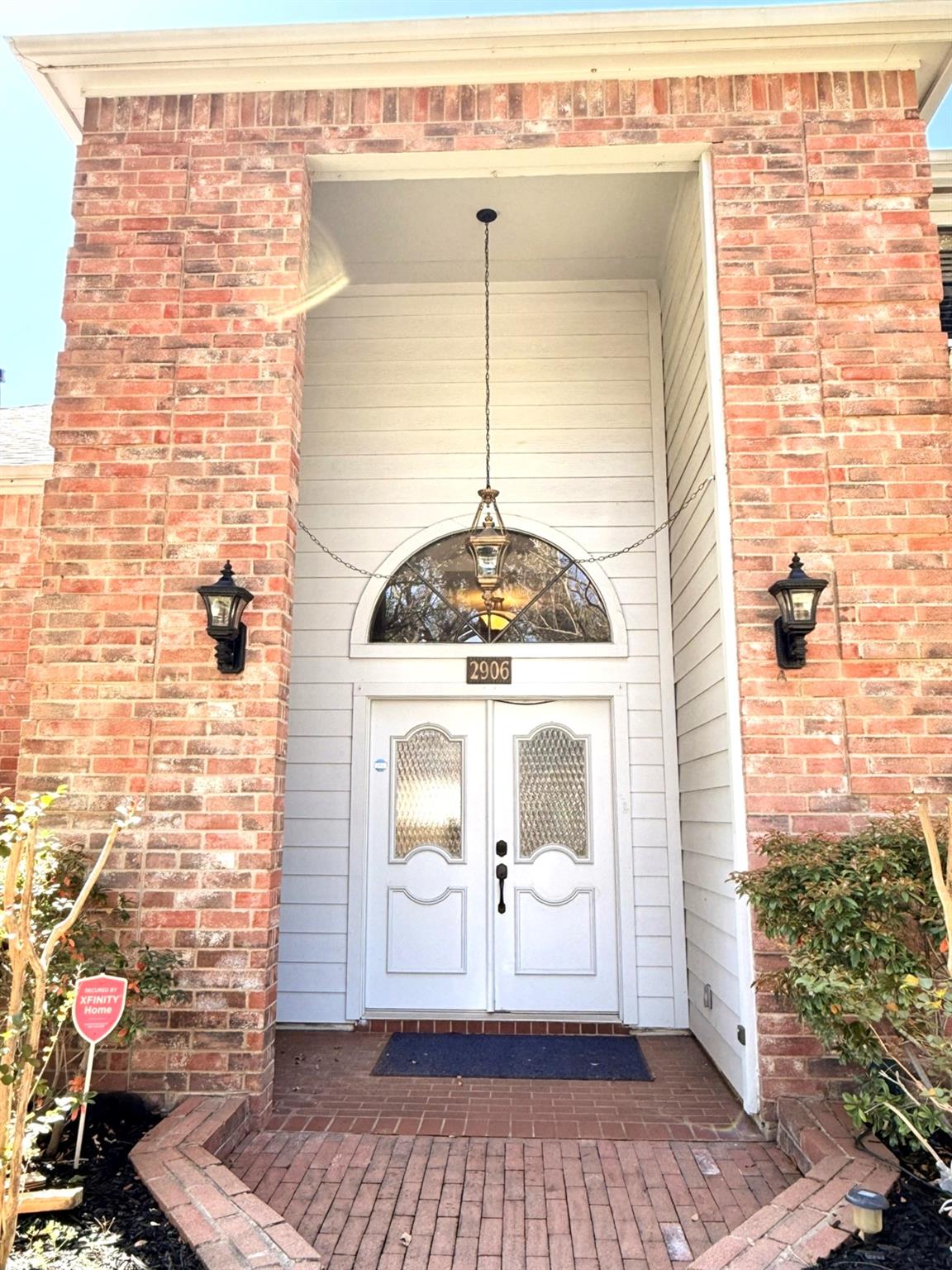 2906 Deer Creek Drive