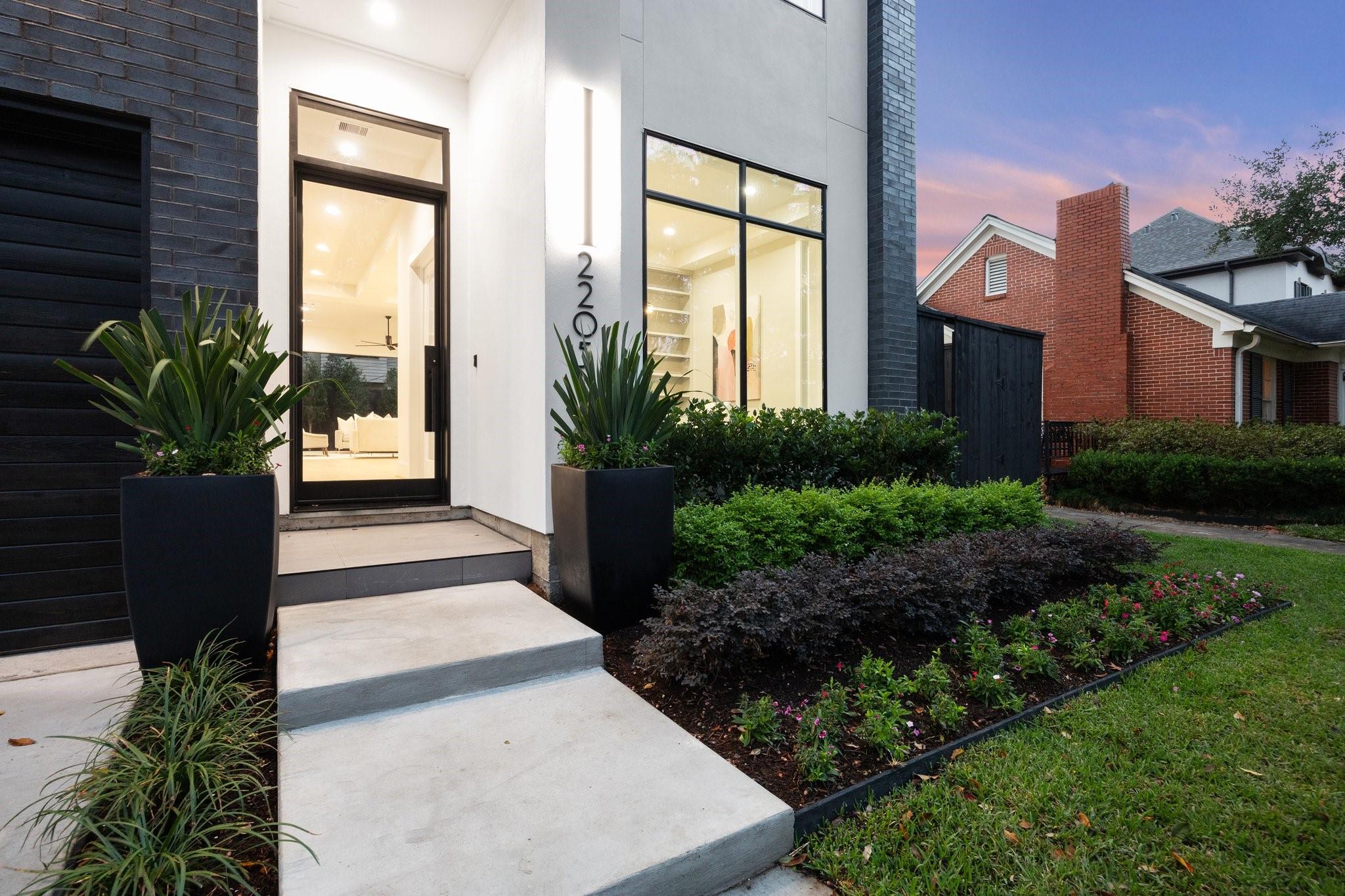 2205 North Boulevard