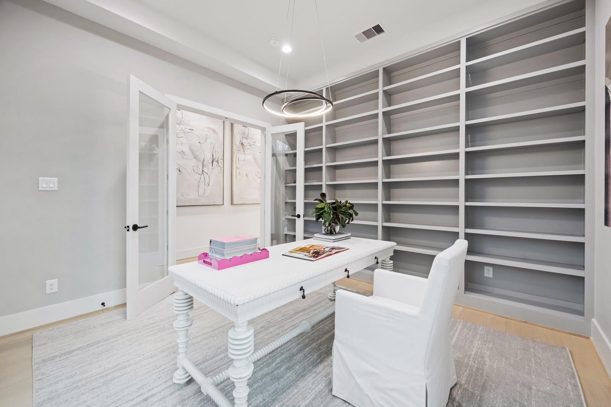 2205 North Boulevard