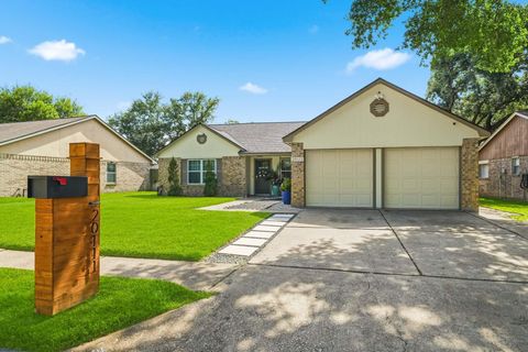 Photo of 20111 Rustlewood Drive, Humble, TX 77338 (MLS # 6092405)