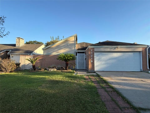 Photo of 13218 Avonshire Drive, Houston, TX 77083 (MLS # 62106783)