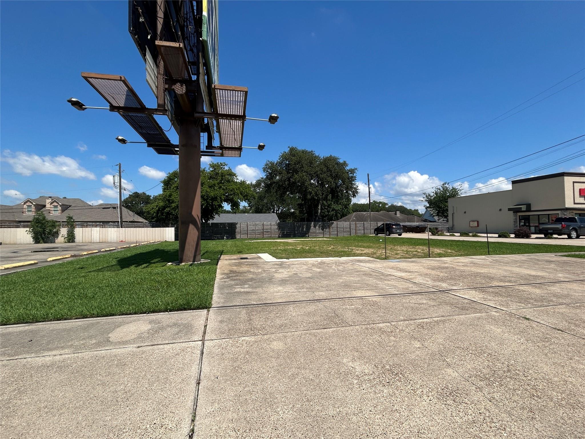 2402 Nall Street