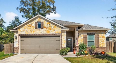 Homes For Sale - 15703 Ty Cobb Court<br/> Splendora, TX 77372