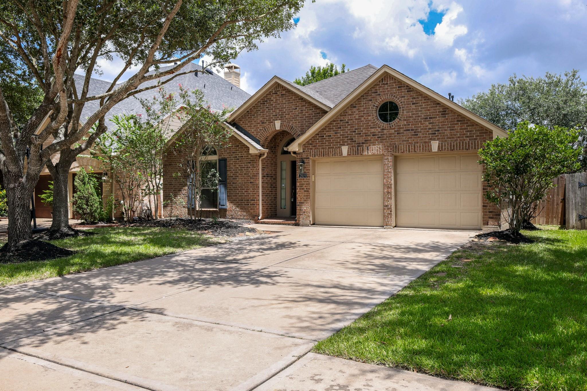 2919 Chalet Knolls Lane