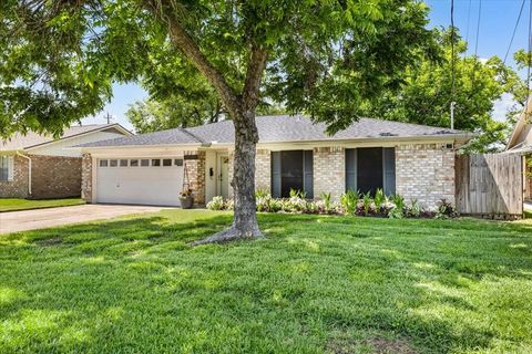 Photo of 205 W Vaughn Lane, Deer Park, TX 77536 (MLS # 92307559)