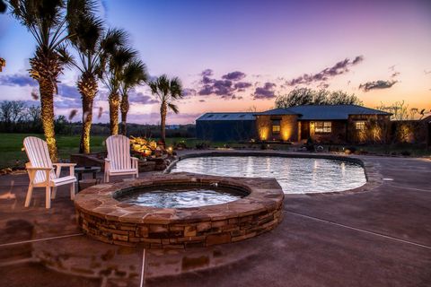 Vacant Land For Sale - 20383 State Highway 159<br/> New Ulm, TX 78950