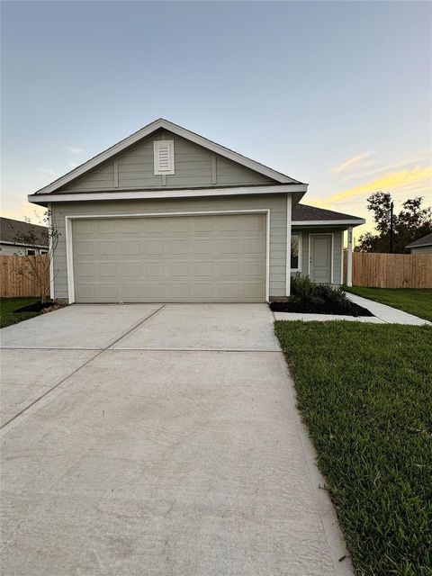 Photo of 650 Maria Elena Way, Cleveland, TX 77327 (MLS # 26737629)