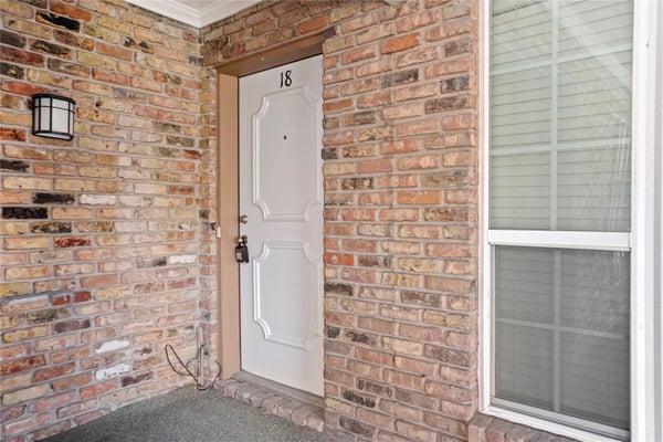 5343 RICHMOND AVE # 18, HOUSTON, TX 77056 - Image 4c2836401998bc41a352f4e3bee41bbe/1428255486