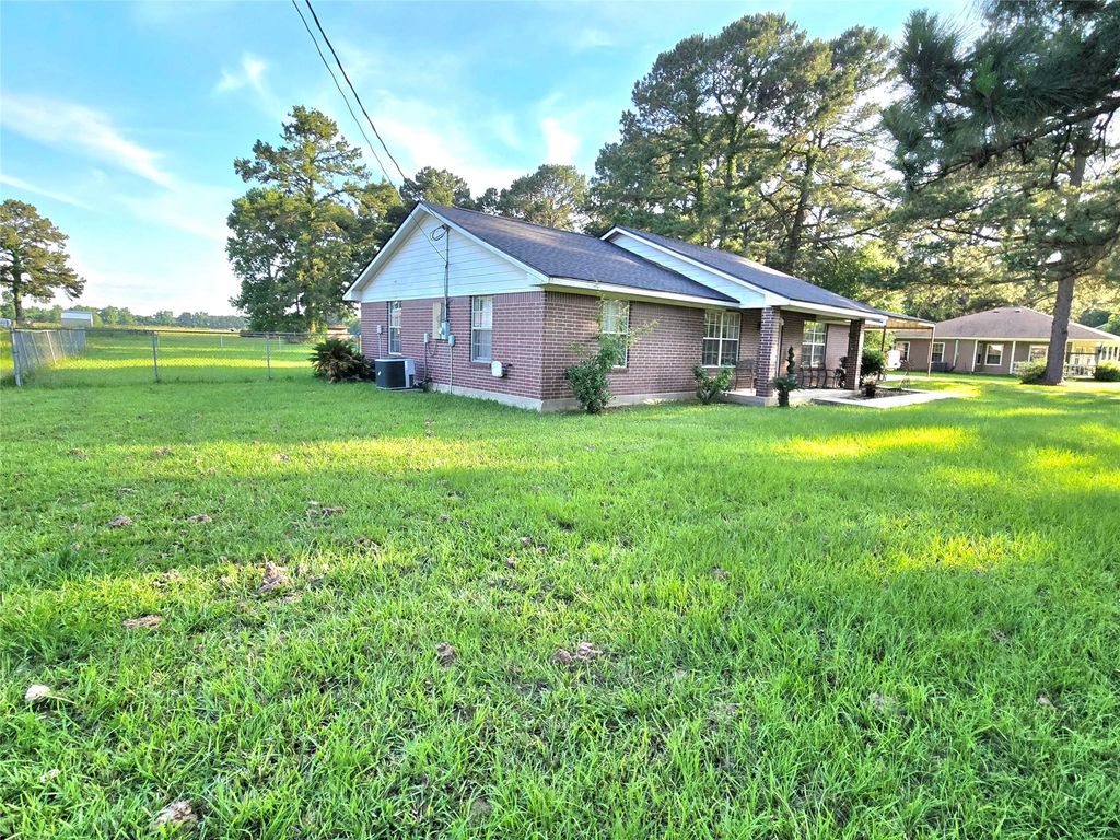 Photo of 51 County Road 2234 2, Cleveland, TX 77327 (MLS # 79201119)