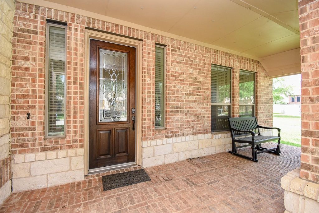 Photo of 5039 Crystal Bluff Court, Richmond, TX 77407 (MLS # 95910824)