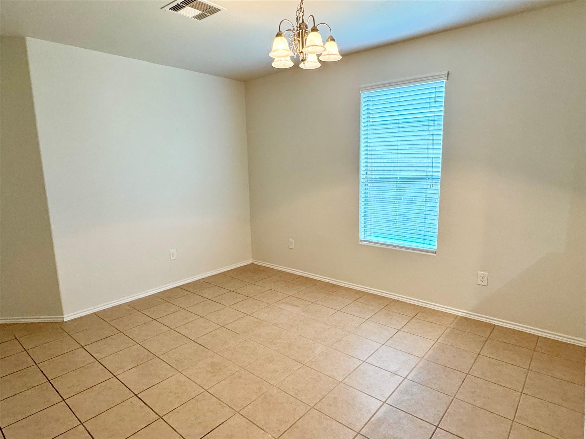 1331 S Maple Drive