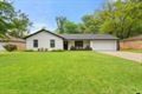 Photo of 904 Peggy Drive, White House, TX 75791 (MLS # 84701737)