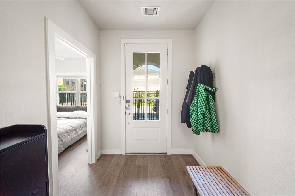Photo of 5232 Schuler Street, Houston, TX 77007 (MLS # 91246763)