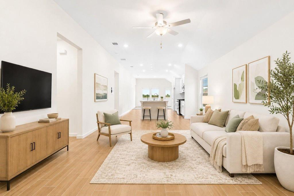 6643 Escondido Dr