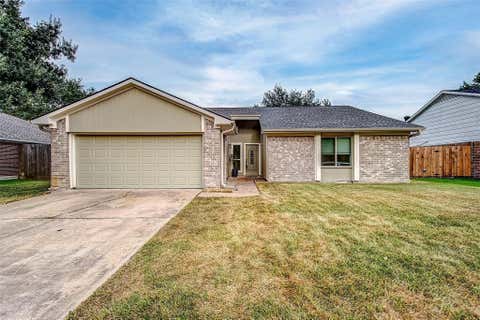 Homes For Sale - 527 Promenade Boulevard<br/> Katy, TX 77450