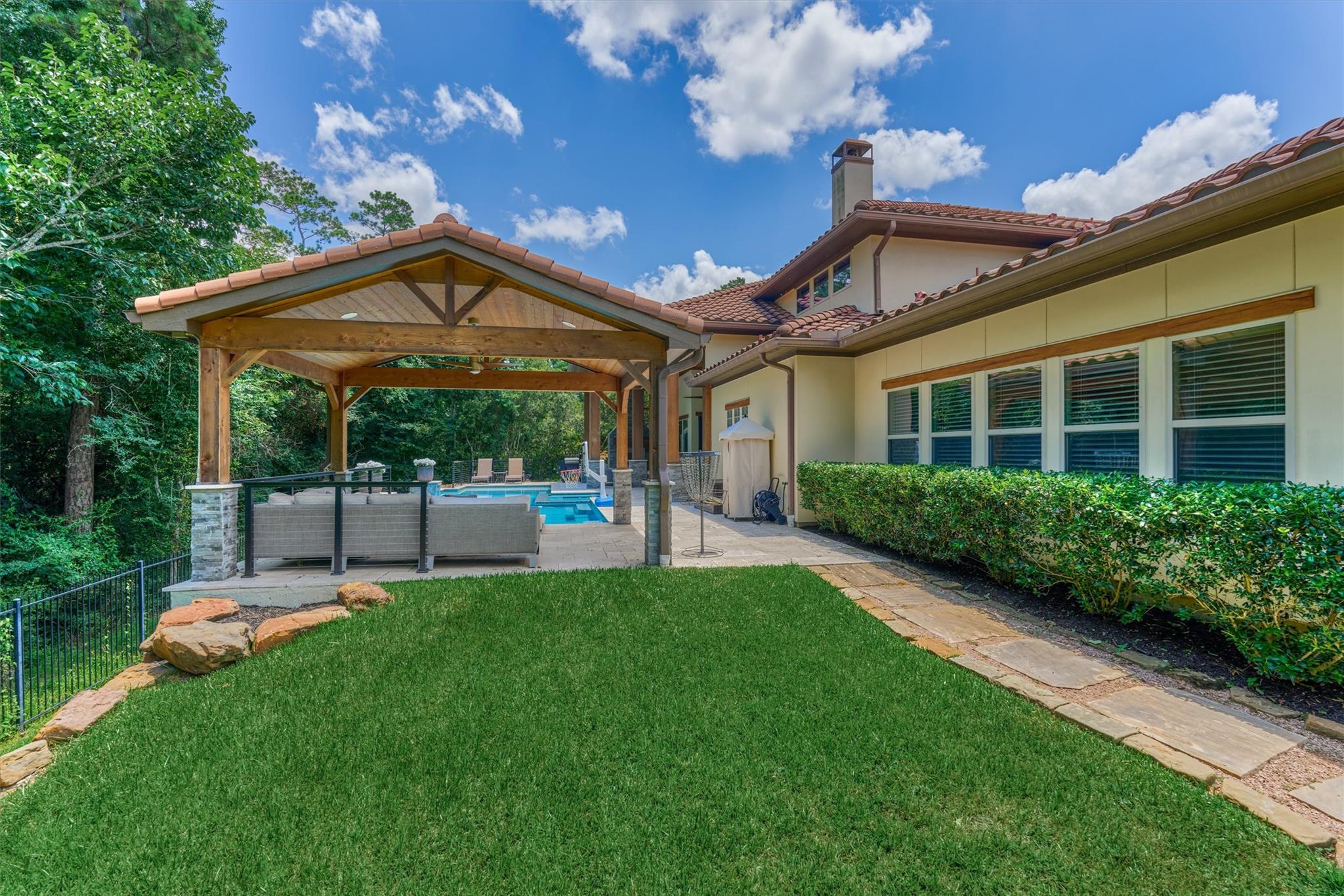 59 Freesia Court
