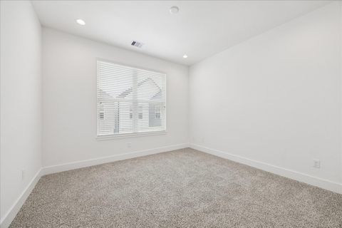 Tiny photo for 1842 W Tidwell Road Rd, Houston, TX 77091 (MLS # 9735799)