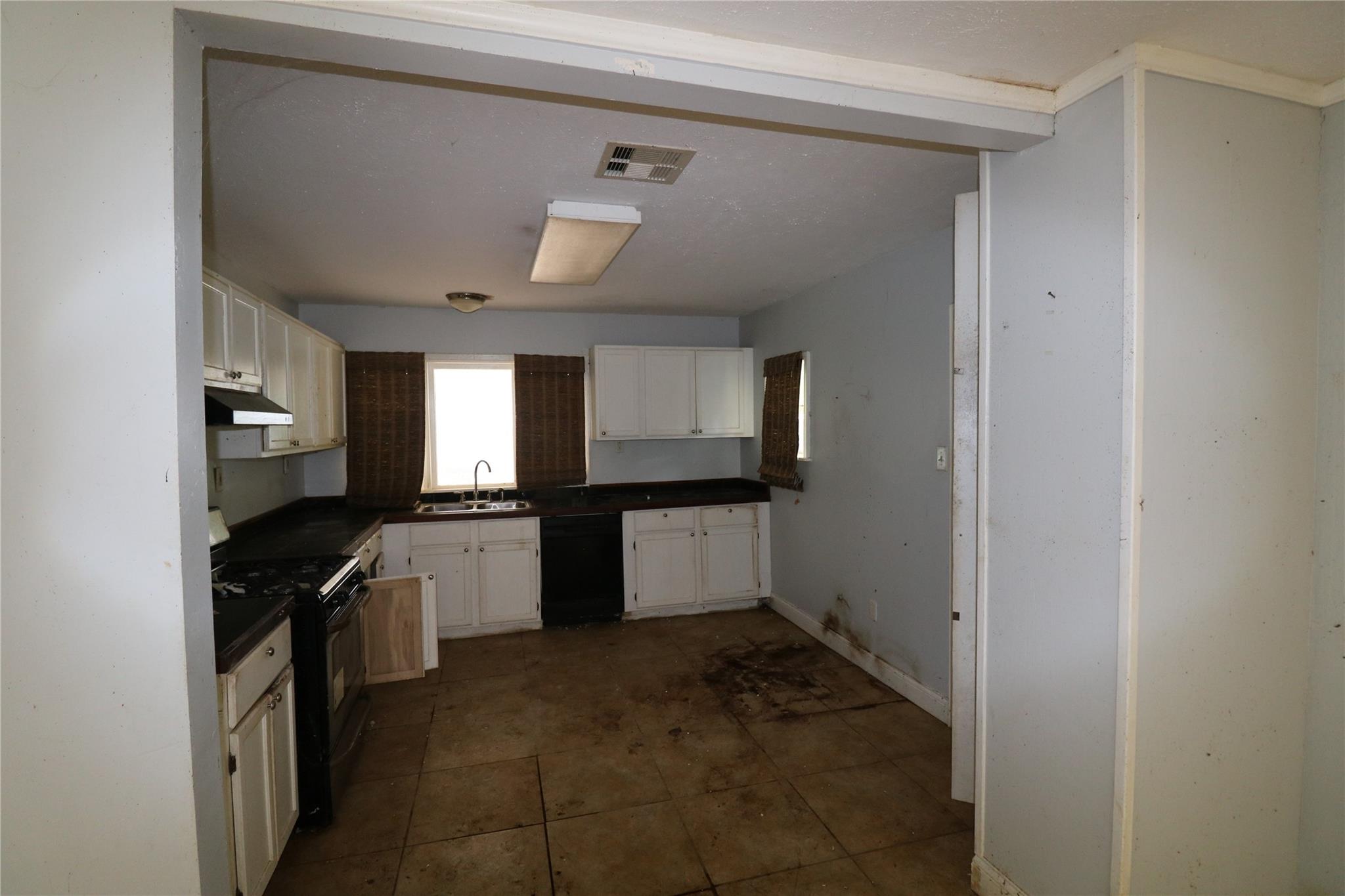 618 Azalea Drive