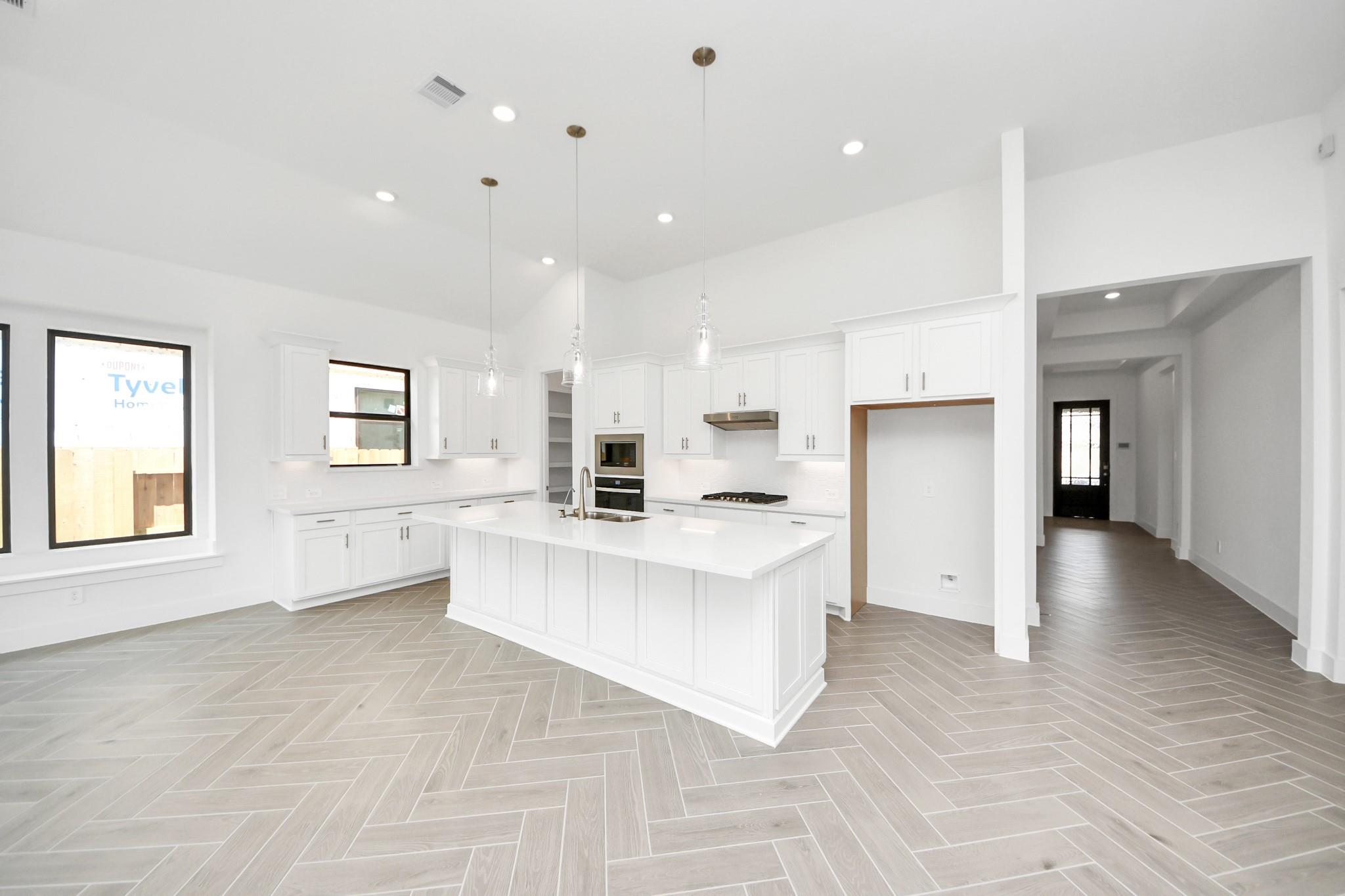 19323 Wild Sabino Way