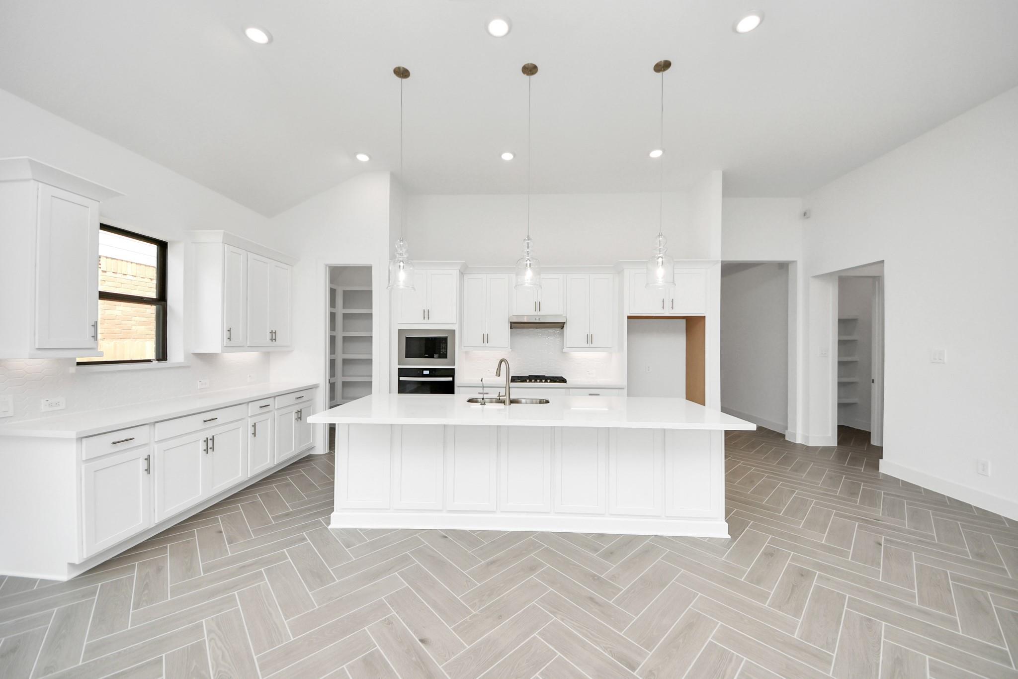 19323 Wild Sabino Way