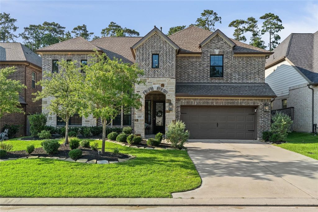 Photo of 271 Bronze View Drive, Montgomery, TX 77316 (MLS # 32397372)