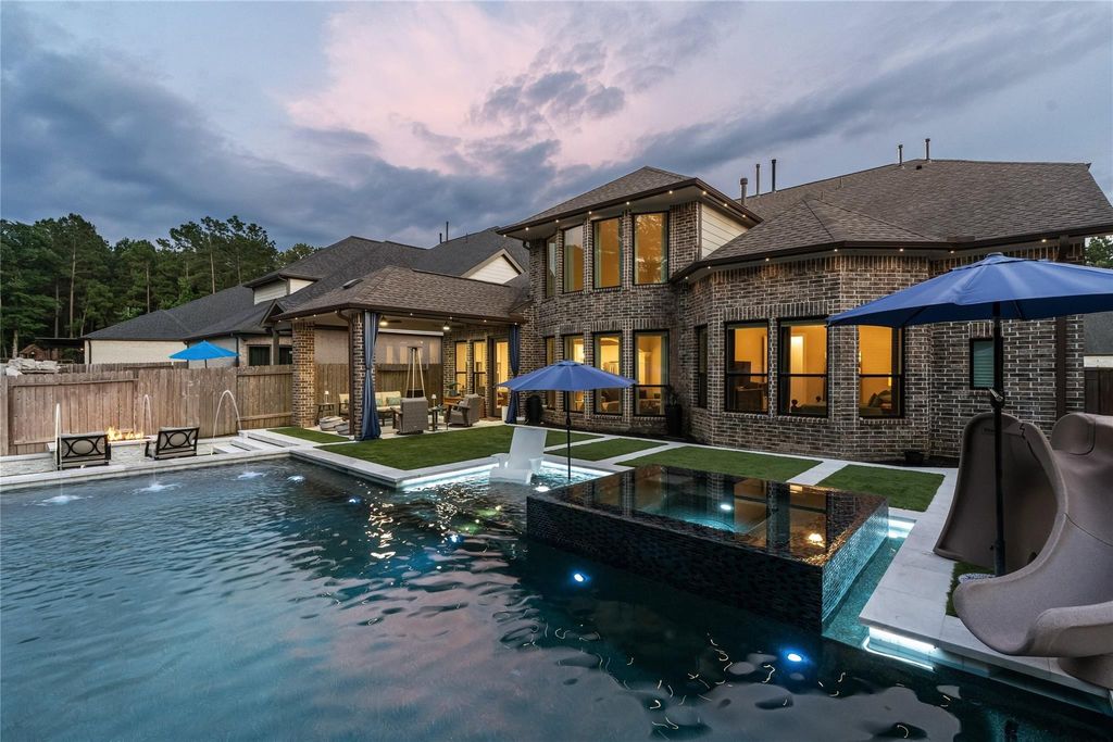 Photo of 271 Bronze View Drive, Montgomery, TX 77316 (MLS # 32397372)