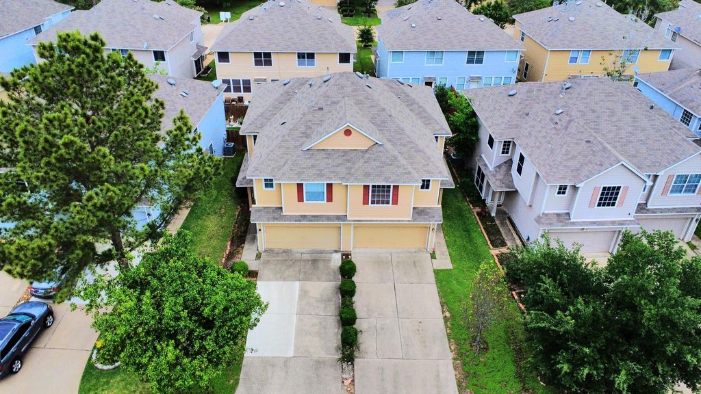 Photo of 16526 Cairngrove Lane, Houston, TX 77084 (MLS # 71661108)
