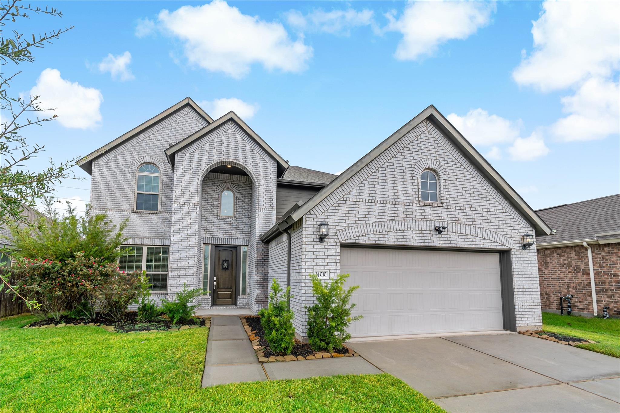 14010 Hartford Heights Way
