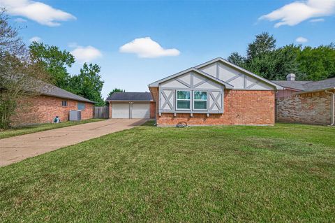 Photo of 3019 Jenny Drive, Sugar Land, TX 77479 (MLS # 2089081)