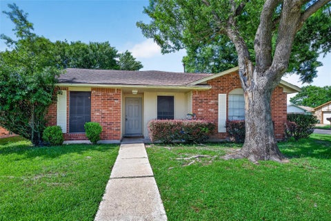Photo of 1439 Middle Park Street, Pasadena, TX 77504 (MLS # 43117331)