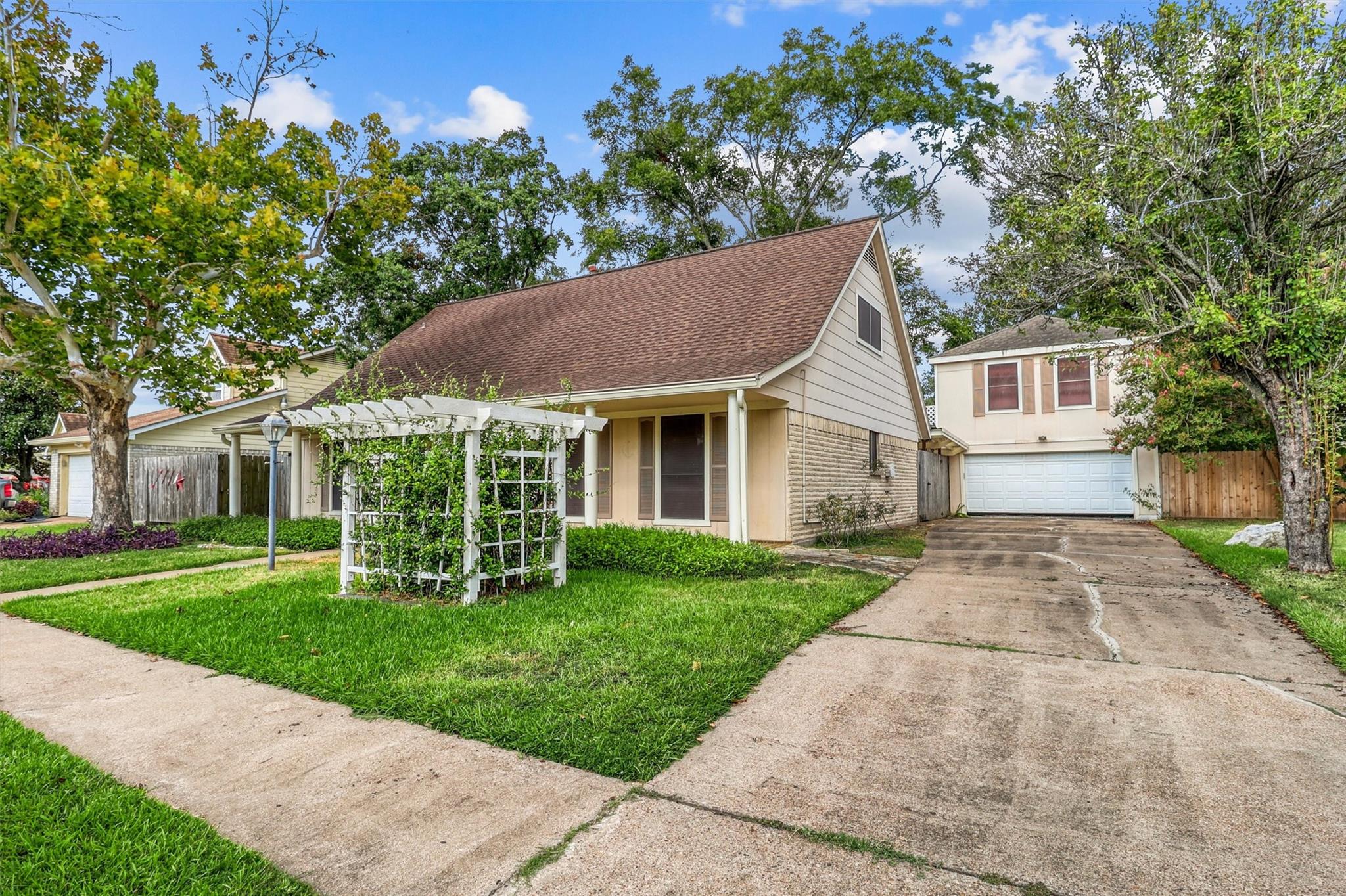 534 Belwin Drive