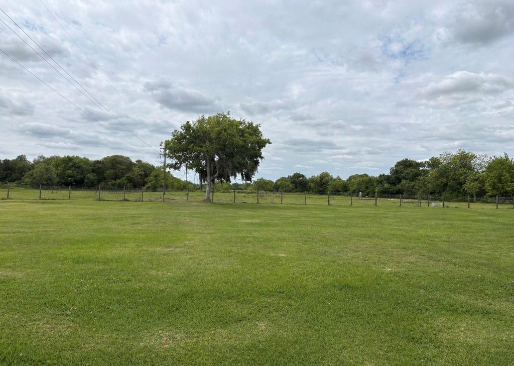 Photo of 250 County Road 275, Cedar Lake, TX 77414 (MLS # 84364108)