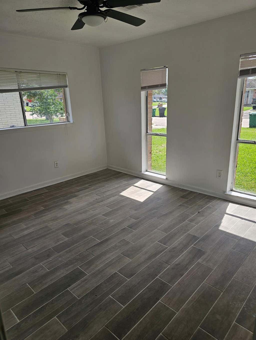Photo of 12734 Chiswick Road, Houston, TX 77047 (MLS # 59135679)