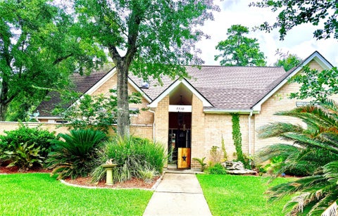 Homes For Sale - 7710 Painton Lane<br/> The Woodlands, TX 77389