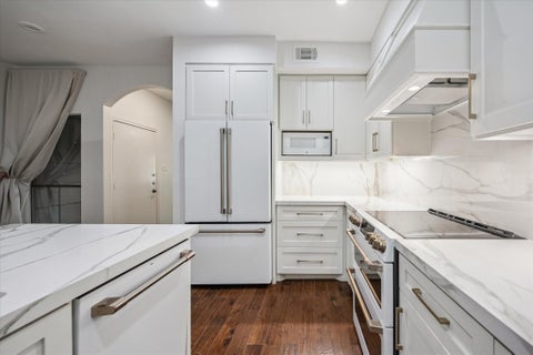 Condo For Sale - 11711 Memorial Drive #47<br/> Houston, TX 77024