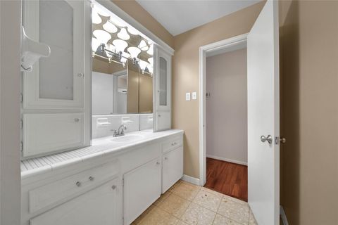 Tiny photo for 4914 Alba Road, Houston, TX 77018 (MLS # 78758873)