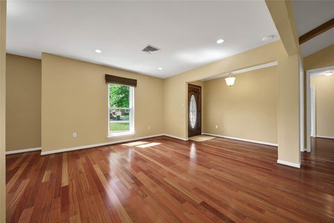 Tiny photo for 4914 Alba Road, Houston, TX 77018 (MLS # 78758873)