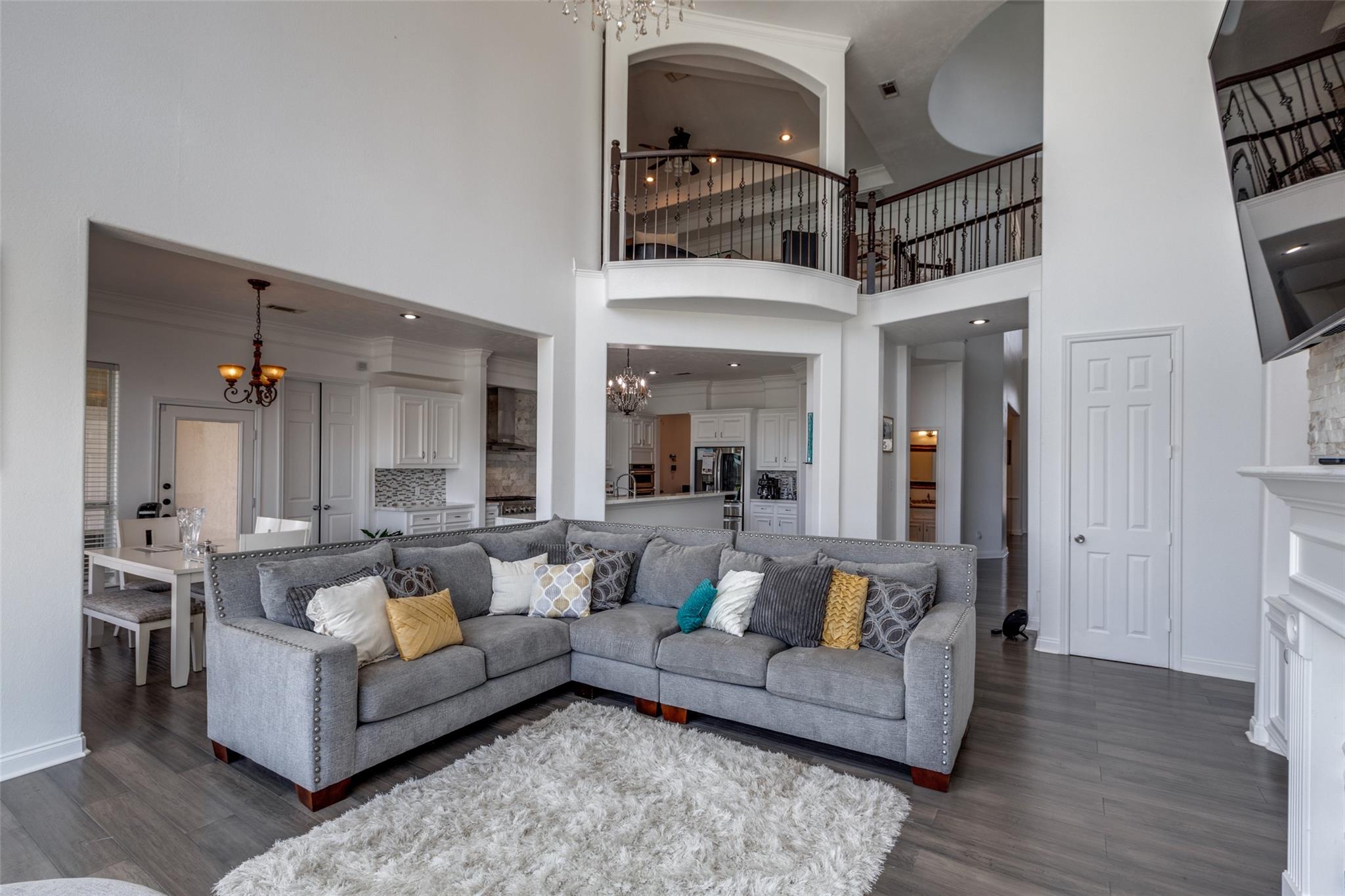 8 Cypress Point Court