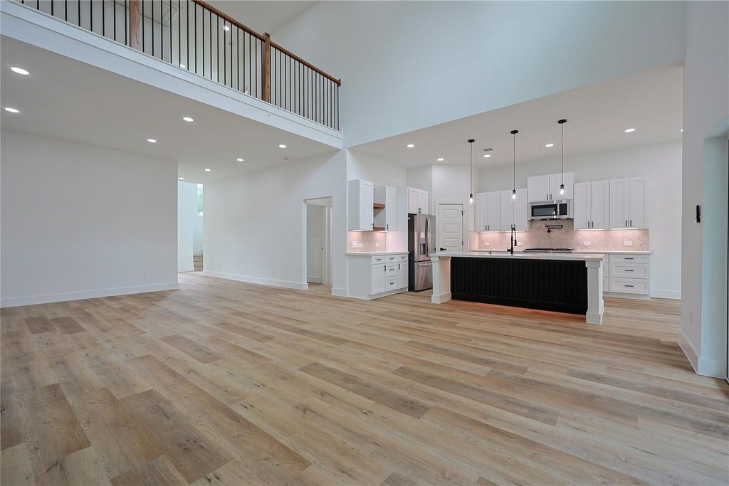 Photo of 4106 Bear Creek Trace, Baytown, TX 77521 (MLS # 32228177)