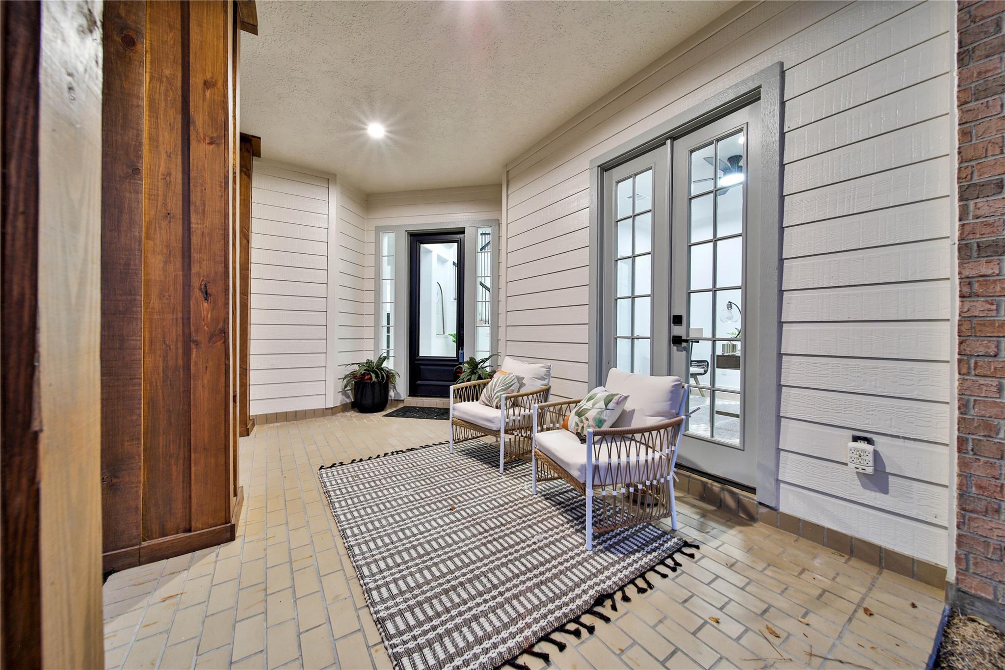 33319 White Oak Court