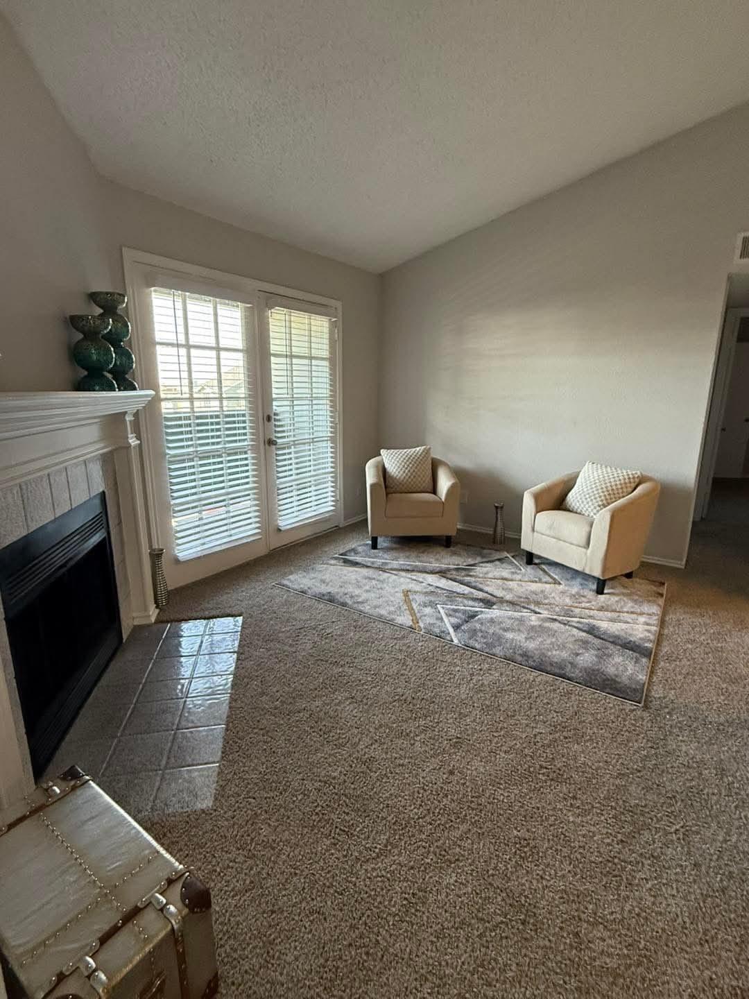 3737 Timberglen Road 1818