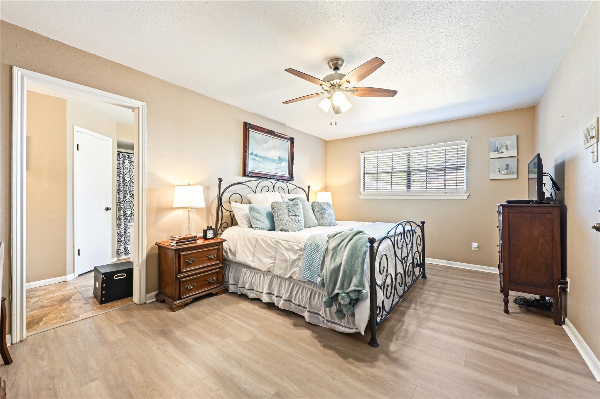 25803 Maplewood Drive