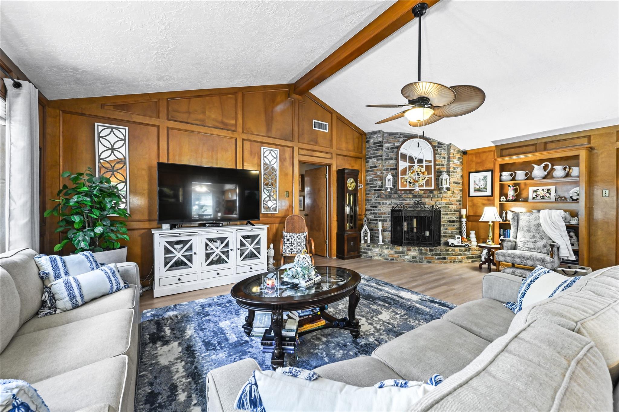25803 Maplewood Drive