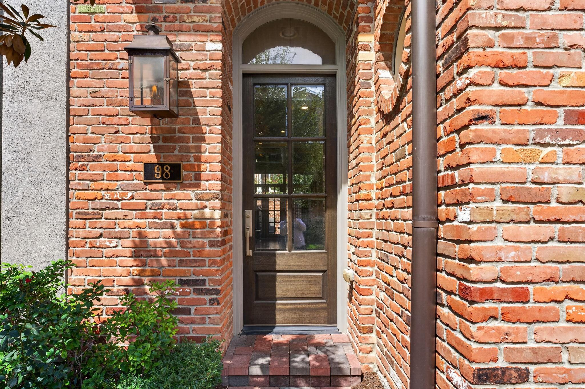 98 Gateway Park Place