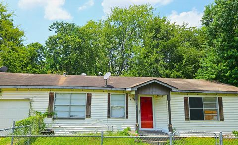 Photo of 5215 Gum Street, Crosby, TX 77532 (MLS # 61998820)